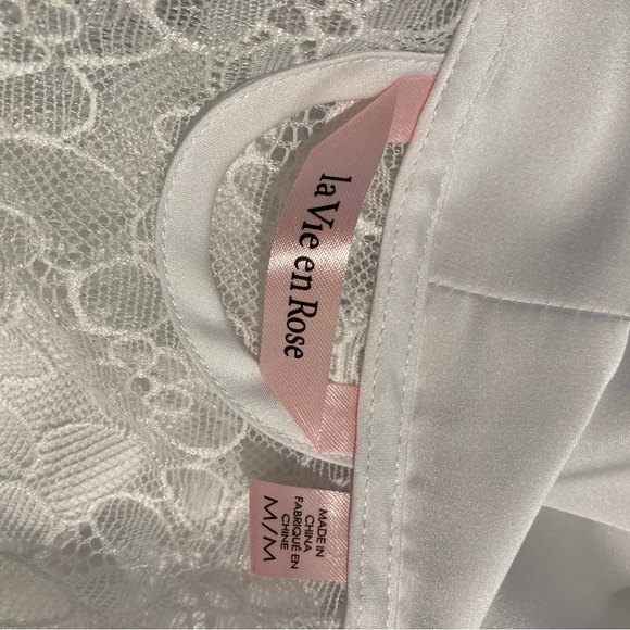 La Senza satin kimono robe with lace - Picture 5 of 8